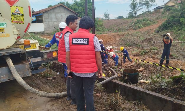 Pipa Pertamina Bocor di Mestong, Diduga Akibat Land Clearing Pakai Alat Berat