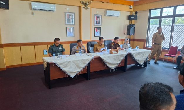 Jalan Damai di Hari Bhayangkara: Polres Muaro Jambi Fasilitasi Perdamaian PT SBP dan Suku Anak Dalam