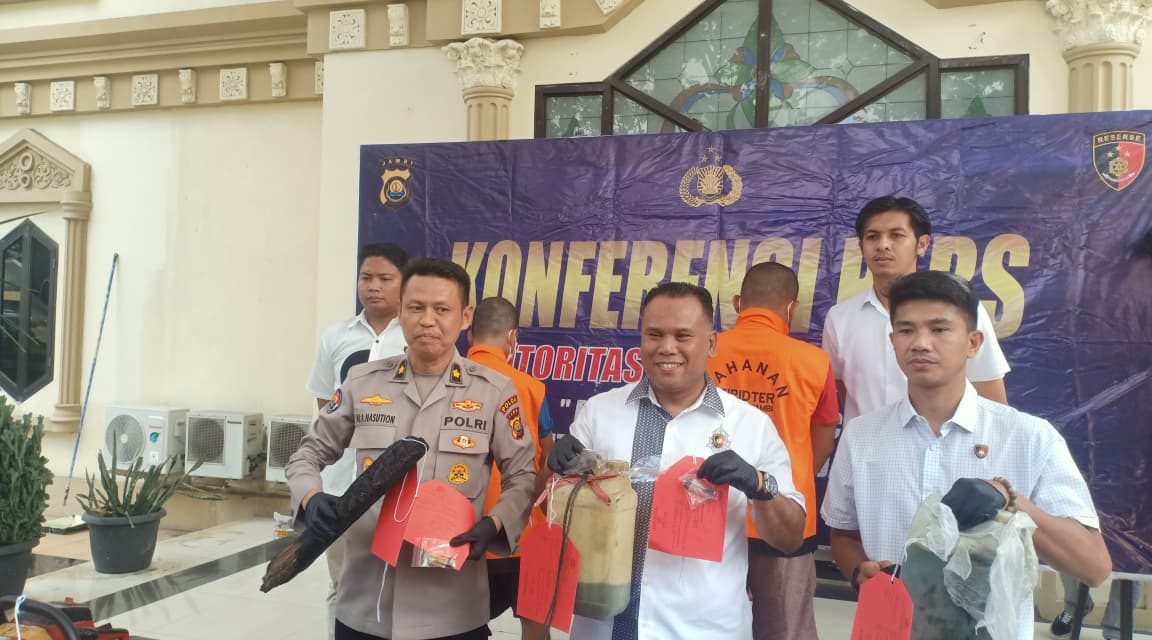 Tambang Emas Ilegal: Janji Manis yang Menggerogoti Bumi