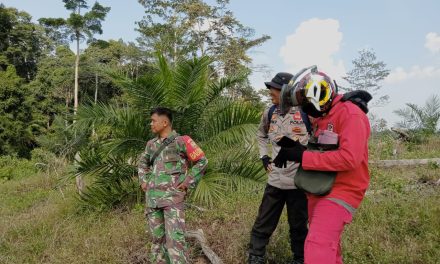 Cegah Karhutla, Babinsa dan Bhabinkamtibmas Gelar Patroli dan Sosialisasi di Desa