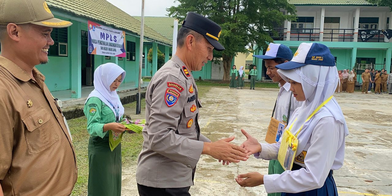 SMKN 1 Muaro Jambi Tekankan Disiplin dan Anti-Narkoba di Hari Pertama Sekolah