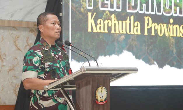 Danrem 042/Gapu Serukan Perang Bersama Lawan Karhutla