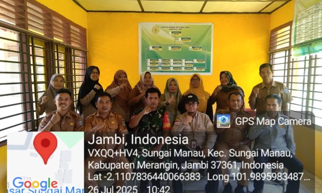 Babinsa Jaga Silaturahmi, Perkuat Sinergi dengan Aparatur Desa Tiangko