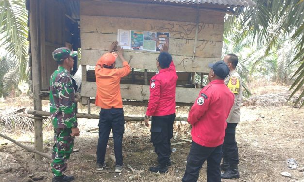 Cegah Karhutla, Babinsa Gelar Patroli Gabungan di Titik Rawan Kebakaran