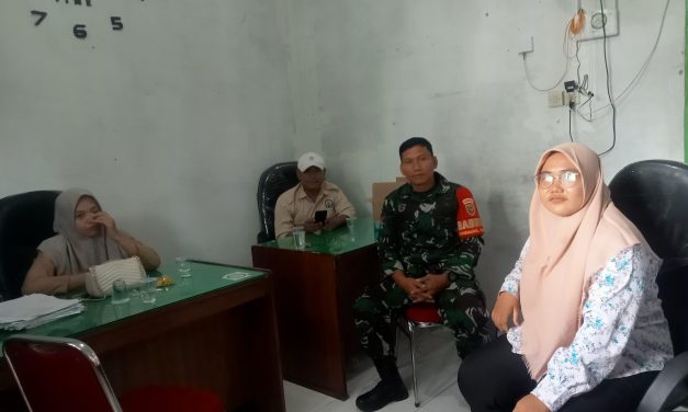 Babinsa dan Perangkat Desa Bersatu Jaga Kamtibmas di Sarolangun