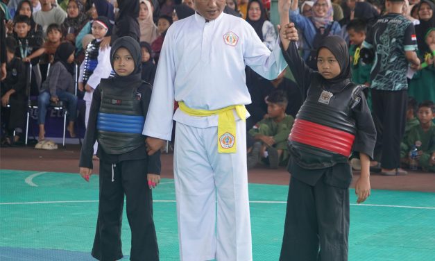 Hari Kedua Open Turnamen Pencak Silat Piala Danrem 042/Gapu: Atmosfer Memanas, Semangat Juang Membara