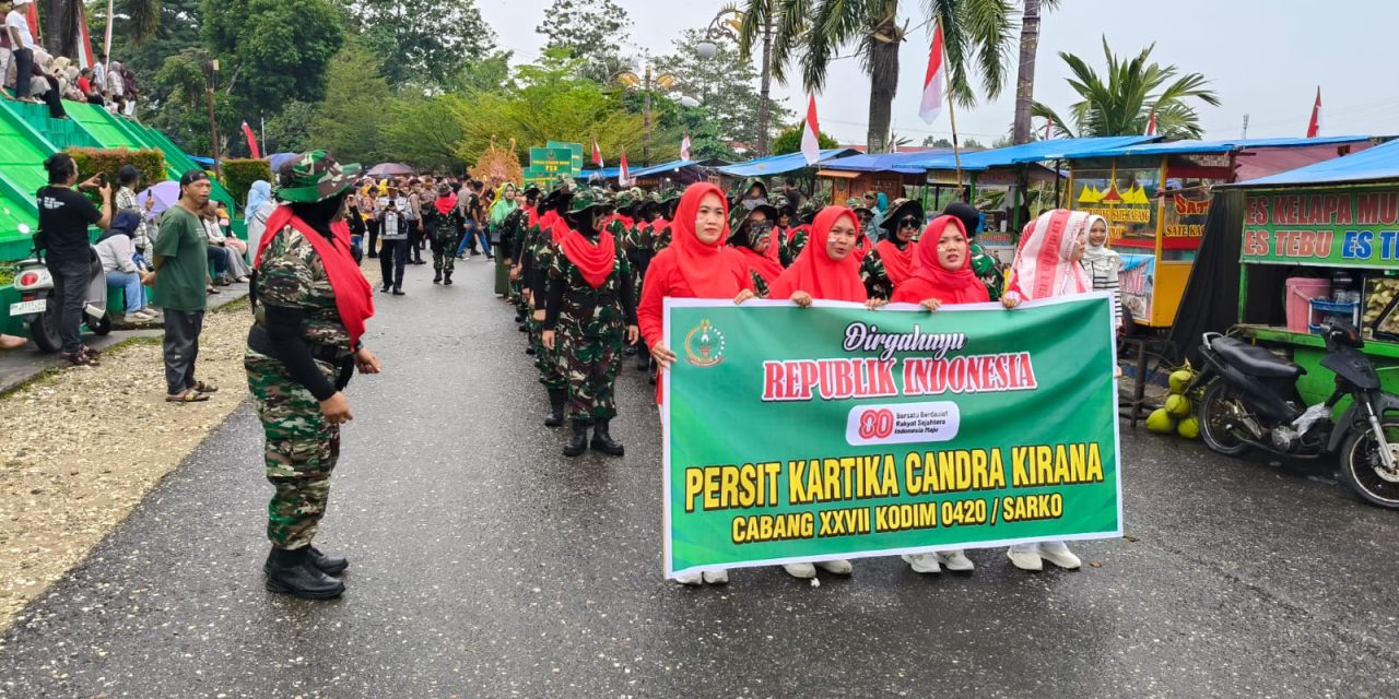 TNI, Persit, dan Rakyat Bersatu di Pawai Kemerdekaan Sarolangun