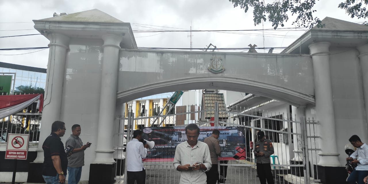 AMUK Geruduk Kejati Jambi, Desak Usut Dugaan Korupsi Dana Dispora Merangin