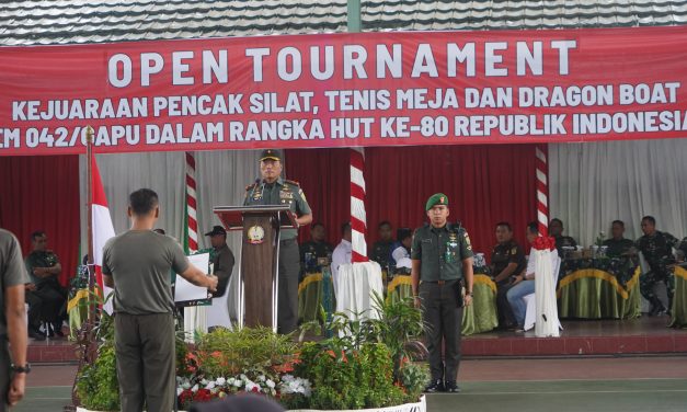 Meriah dan Penuh Semangat, Danrem 042/Gapu Tutup Open Turnamen Piala Danrem HUT RI ke-80 Disaksikan Gubernur Jambi