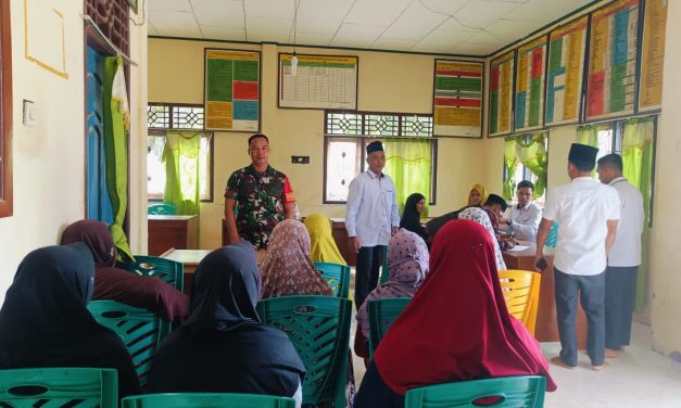 TNI di Tengah Rakyat: Babinsa Bangko Bangun Dialog, Jaga Desa dari Akar