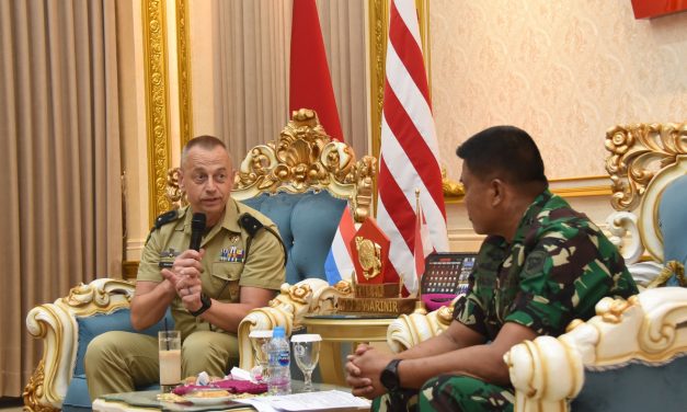 Kas Kormar Terima Komandan Marinir Belanda: Diplomasi Militer dan Harapan Kerja Sama Pendidikan