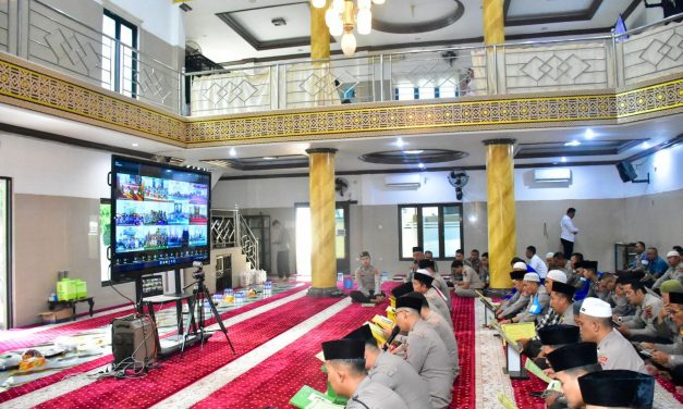 Polda Jambi Gelar Khotmil Al-Qur’an Serentak, Wakapolda: Cintai Al-Qur’an untuk Hidup Penuh Berkah