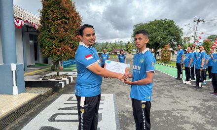 Rutan Ambon Teguhkan Budaya Kerja Positif Lewat Penghargaan Pegawai Teladan