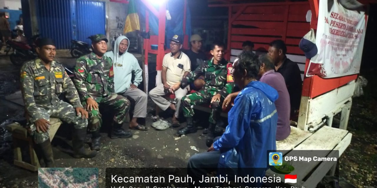 Demi Keamanan Wilayah Binaan Gencar Laksanakan Patroli dan Komunikasi Sosial Malam Hari di Wilayah Koramil 420-03/Pauh