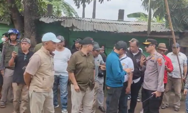 Warga Aur Kenali dan Mendalo Darat Tolak Aktivitas PT. SAS di Pemukiman