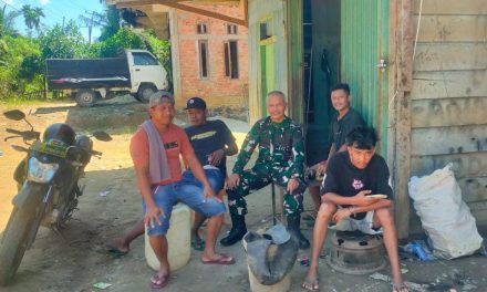 Babinsa Aktif Bangun Komunikasi Langsung dengan Warga Bukit Beringin