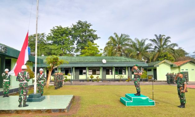 Dandim 0420/Sarko Pimpin Upacara Bulanan dan Sampaikan Amanat Pangdam XX/TIB