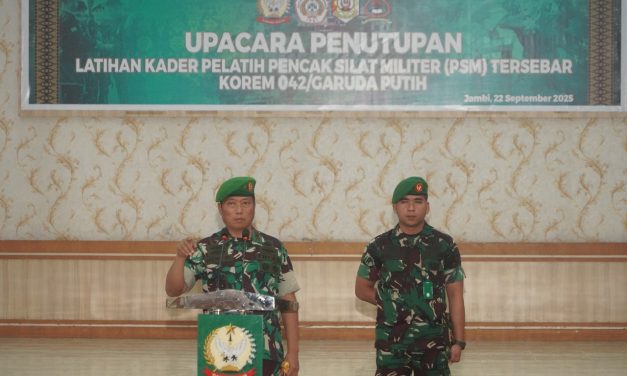 Danrem 042/Gapu Tekankan Tanggung Jawab Kader Pelatih Pencak Silat Militer