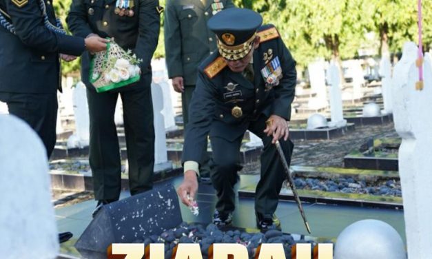 Sambut HUT Ke-80 TNI, Pangdam II/Sriwijaya Pimpin Upacara Ziarah Nasional