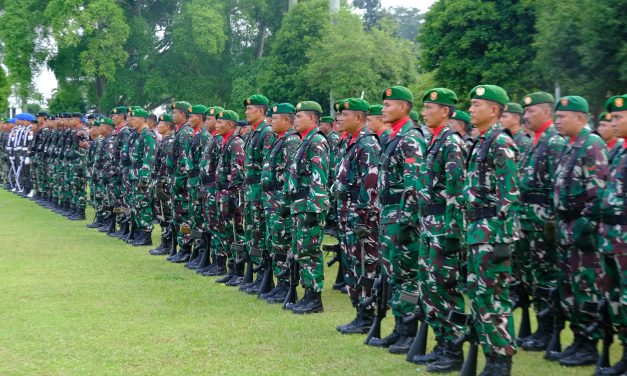 TNI dan Rakyat Menyatu dalam Semangat: Irdam XX/TIB Pimpin Upacara HUT ke-80 TNI di Jambi