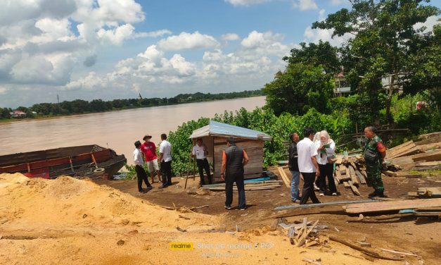 DLH dan Lurah Pasir Panjang Tinjau Lokasi Sawmill CV. Muhammad Hasan Usai Aksi Unjuk Rasa