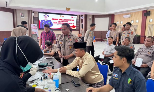 Semangat Kemanusiaan di Hari Jadi ke-74: Polres Muaro Jambi Gelar Donor Darah Serentak