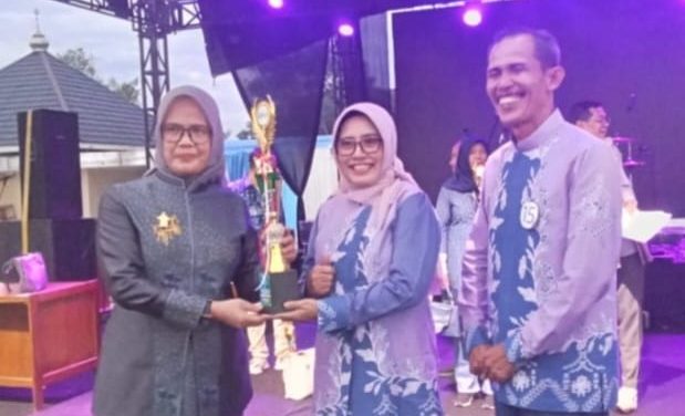 DPMPTSP Bungo Raih Juara 1 Fashion Show Batik, Persembahan Indah di Penghujung Pengabdian