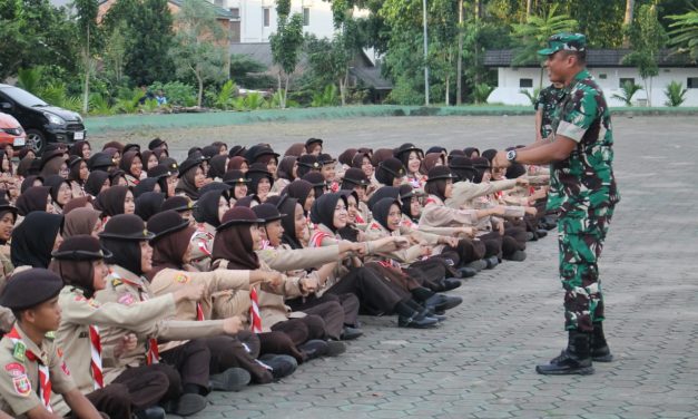 Dandim 0418/Palembang Letkol Arh Erik Novianto, S.Sos Pimpin Apel Peserta Persami di Lapangan Makodam II/Sriwijaya