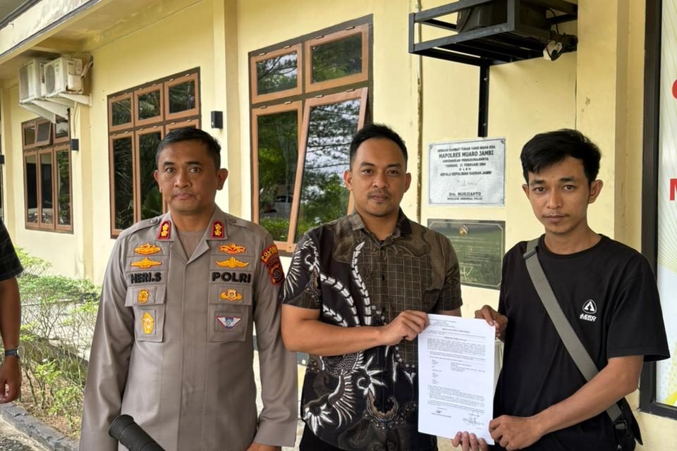 Kapolres Muaro Jambi Serahkan Motor Hasil Ungkap Kasus Curanmor, Wujud Nyata Pelayanan Polri kepada Masyarakat