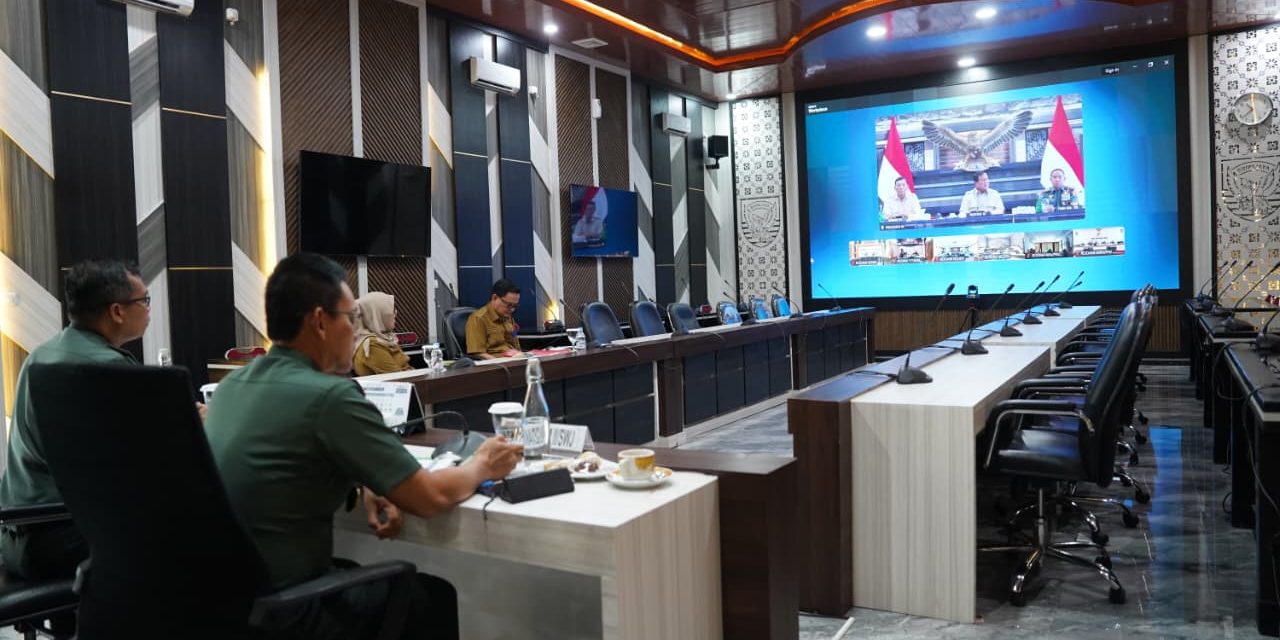 Perkuat Fondasi Ekonomi Kerakyatan Melalui Koperasi Merah Putih, Pangdam II/Sriwijaya Ikuti Rapat Evaluasi KDKMP oleh Presiden RI