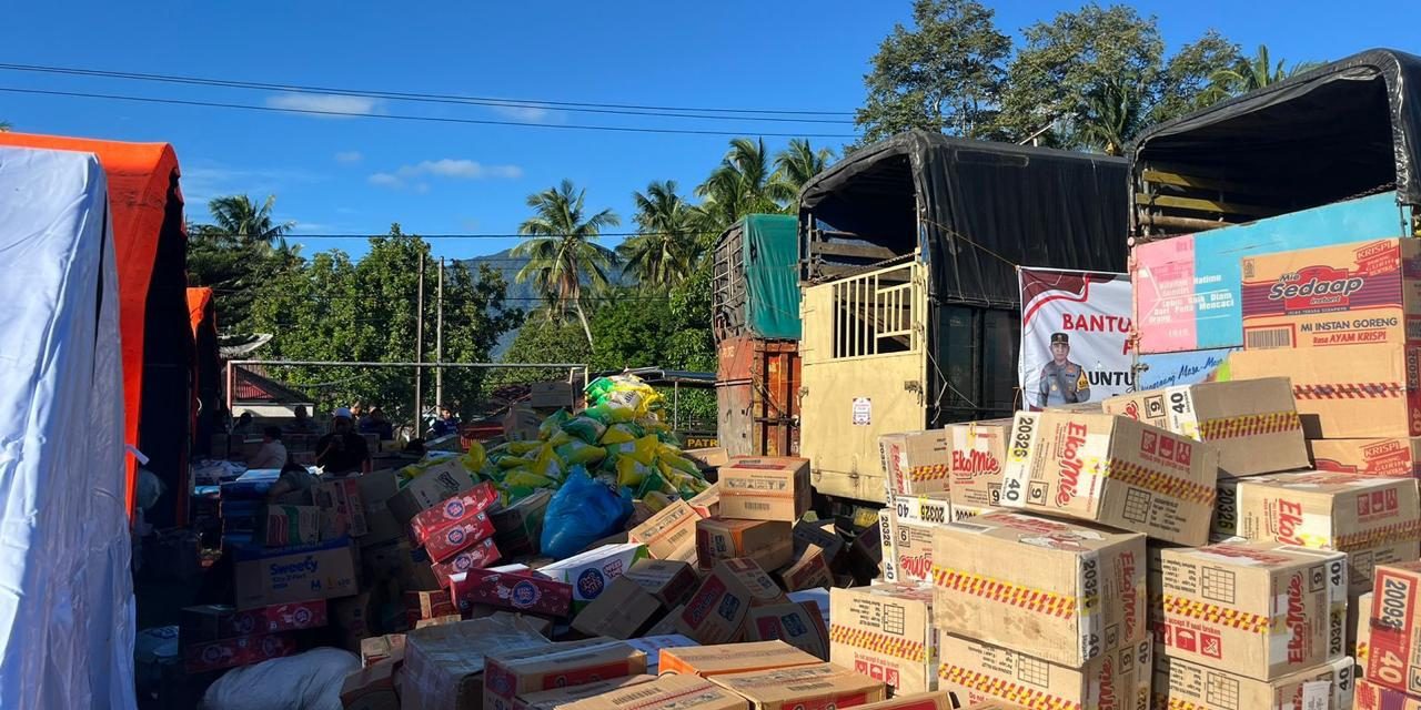 Bantuan Kemanusiaan Polda Jambi Tiba di Tanah Datar, Diserahkan untuk Korban Banjir Sumatera Barat