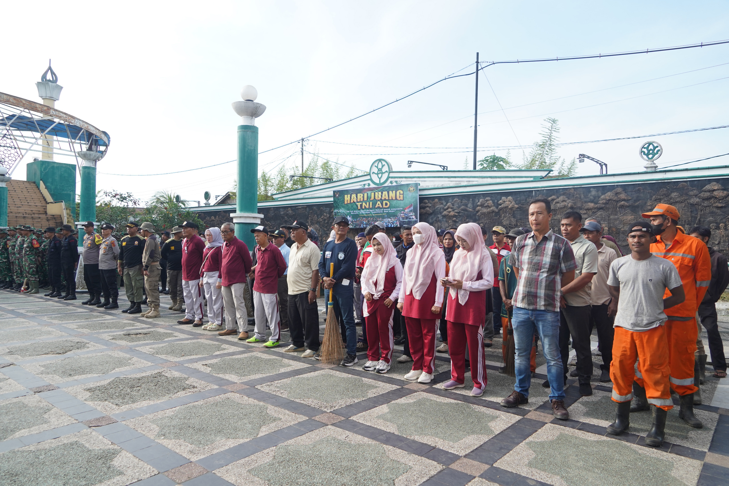 Korem 042/Gapu Gelar Karya Bakti Serentak Peringati Hari Juang TNI AD ...