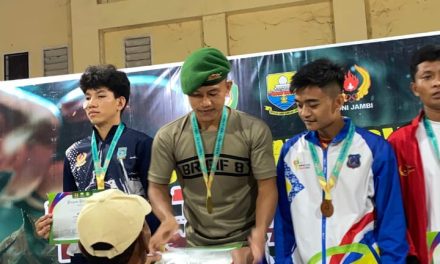 Prajurit Brigif 8/GC Raih Prestasi Gemilang, Sabet Medali Emas Kejurprov Tinju Jambi 2025