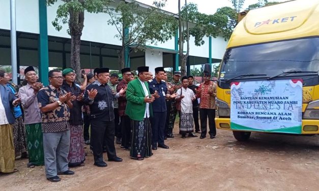 PCNU Muaro Jambi Bersama Bupati BBS Lepas 64 Ton Bantuan Dan Dana Ratusan Juta Untuk Korban Bencana Sumatera