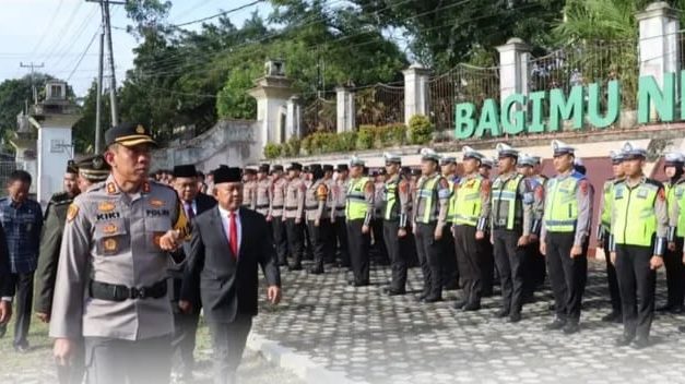 Personel Gabungan Ikuti Apel Gelar Pasukan Operasi Lilin Siginjai 2025 di Merangin