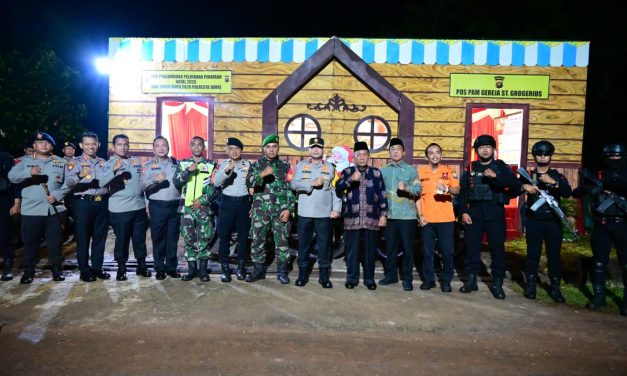 Polda Jambi dan Forkopimda Pastikan Ibadah Malam Natal 2025 Aman dan Kondusif