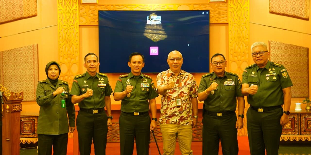 Di 2025, RS Tk II AK Gani Penghargaan WBK Pangdam II/Sriwijaya, Paparan Karumkit Kepada Ketua Dewan Pengawas