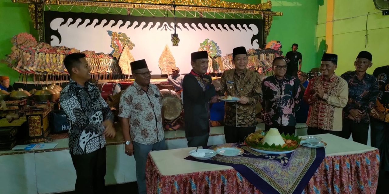 Kapolsek Mestong Pimpin Pengamanan HUT Ke-77 Desa Pondok Meja Berjalan Aman Dan Kondusif