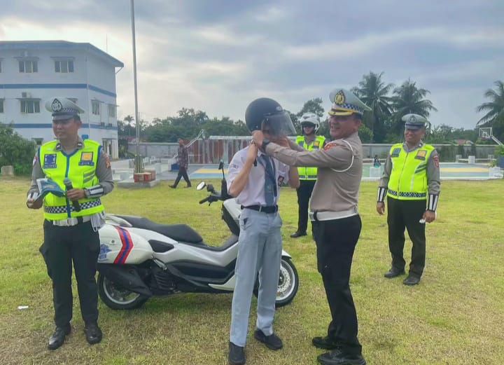Ditlantas Polda Jambi Gencarkan Edukasi Keselamatan Lalu Lintas Melalui Police Go To School
