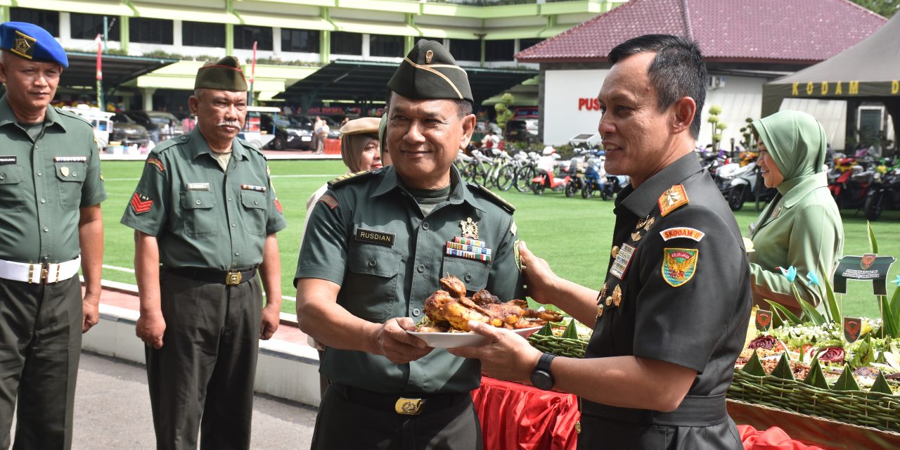Peringati HUT Ke-80 Dengan Syukuran Sederhana Penuh Makna, Pangdam II/Sriwijaya : ” Terima Kasih dan Penghargaan Yang Tulus”