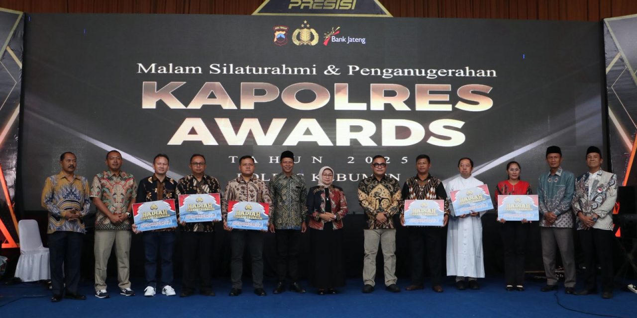 AKBP. Eka Baasith, SIK, MSi Beri Apresiasi dan Hadiah di Akhir Masa Tugasnya sebagai Kapolres Kebumen