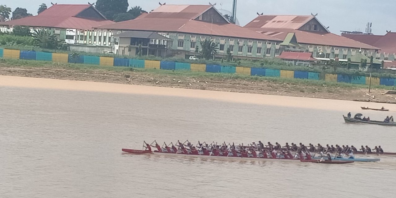 Lomba Pacu Perahu Tradisional Meriahkan HUT Ke-69 Provinsi Jambi, Dorong Prestasi Dayung Dan Pariwisata