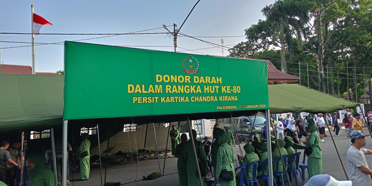 Dandim 0418/Palembang Tinjau Donor Darah HUT Ke-80 Persit, Tegaskan Kepedulian Sosial