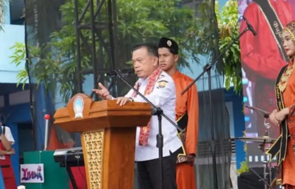 Gubernur Al Haris: Pemerintah Terus Siapkan Generasi Berdaya Saing Nasional hingga Internasional