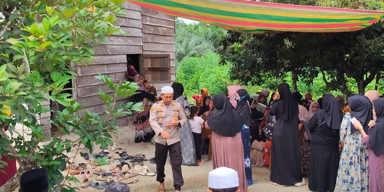 Polsek Mestong Tunjukkan Empati, Kapolsek Hengky Lesmana Sambangi Warga Berduka Di Talang Pelita