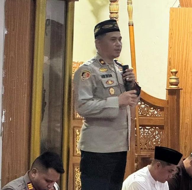 Wakapolres Muaro Jambi Gelar Tarawih Keliling, Ajak Warga Perkuat Kamtibmas Selama Ramadan