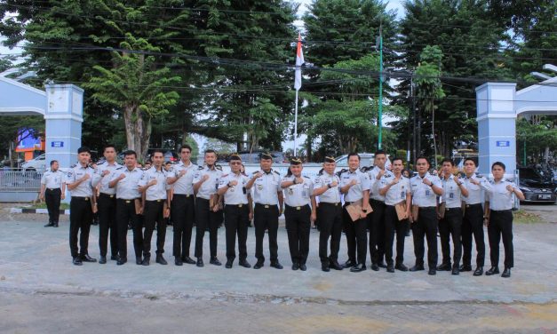 Petugas Lapas Perempuan Jambi Raih Penghargaan Atas Prestasi Futsal Antar Instansi