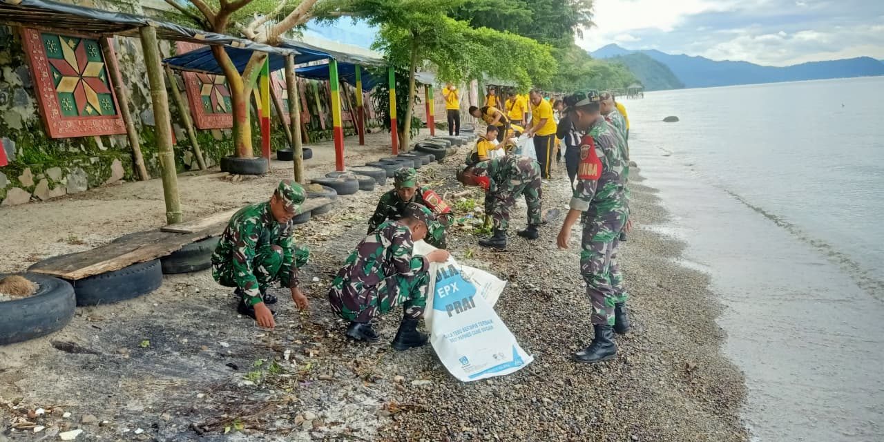 Kurve Serentak Gerakan Indonesia Asri, Kodam II/Sriwijaya Perkuat Sinergitas Jaga Kebersihan Lingkungan