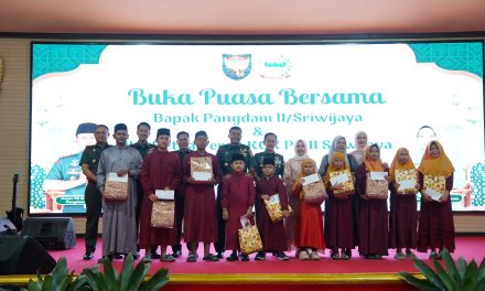 Di Balik Meja Buka Puasa : Cara Humanis Pangdam II/Sriwijaya Beri Arahan Kepada Para Komandan Satuan