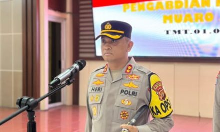 Polres Muaro Jambi Gelar Upacara Kenaikan Pangkat Pengabdian Personel